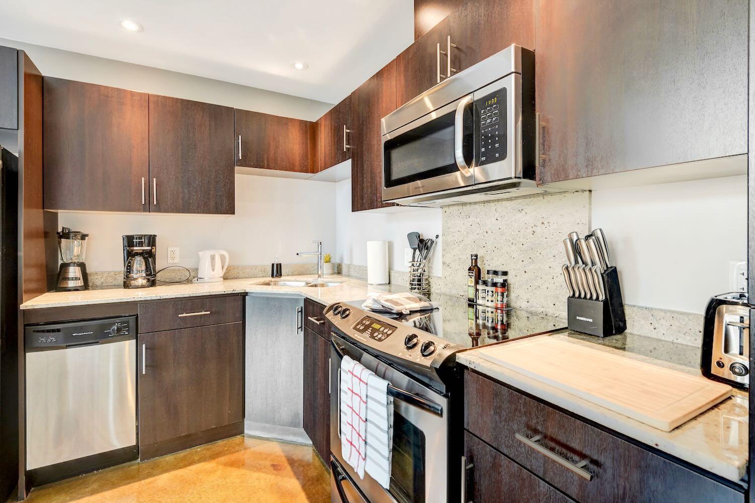 Modern 2Br Condo - King Bed - Downtown City Views Calgary Exterior photo
