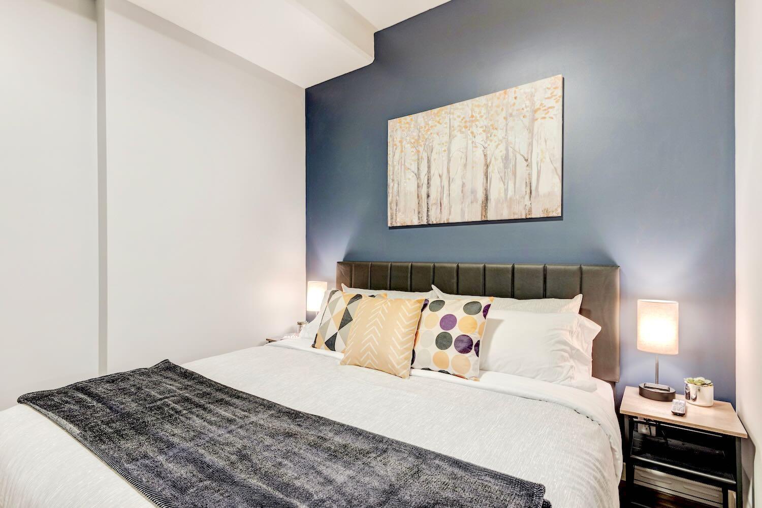 Modern 2Br Condo - King Bed - Downtown City Views Calgary Exterior photo